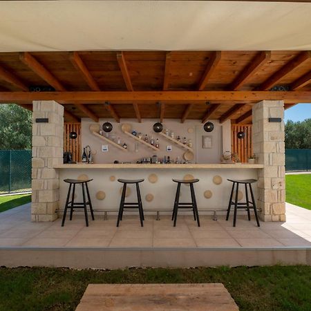 Mint Retreat Suites (Adults Only) Kalandra Exteriör bild