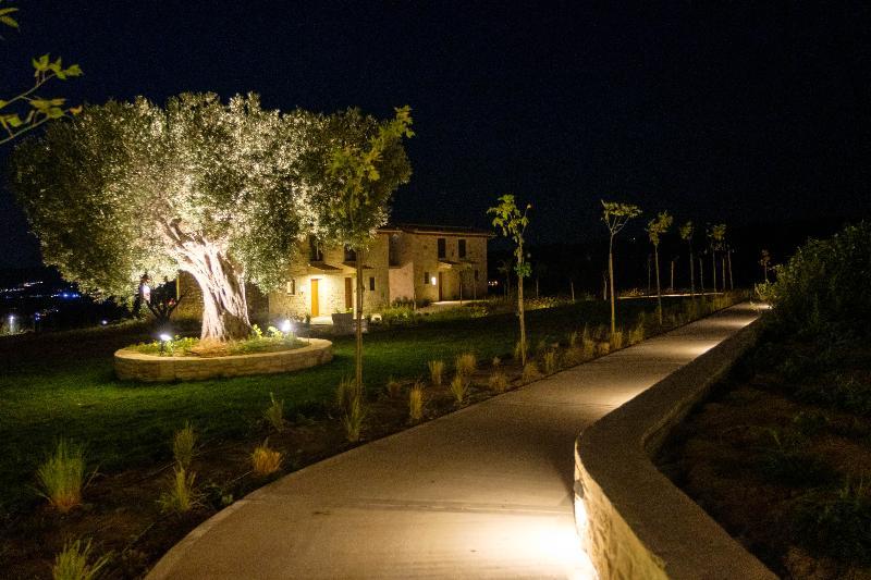 Mint Retreat Suites (Adults Only) Kalandra Exteriör bild