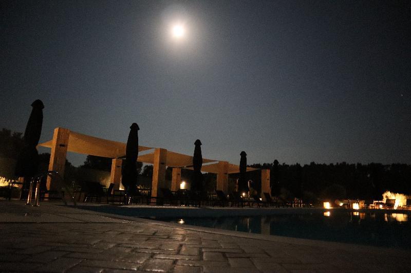 Mint Retreat Suites (Adults Only) Kalandra Exteriör bild