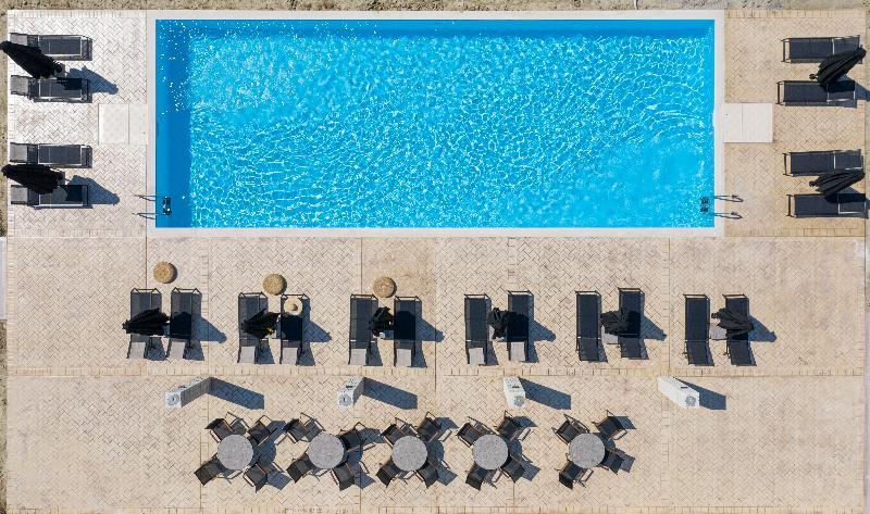 Mint Retreat Suites (Adults Only) Kalandra Exteriör bild